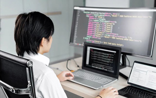 沛县 ,php声明和调用变量的符号是什么？